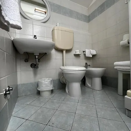 فندق Giove Dipendenza Fiamma تْشيزيناتيكو