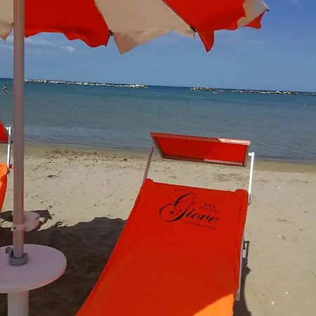 فندق Giove Dipendenza Fiamma 3*