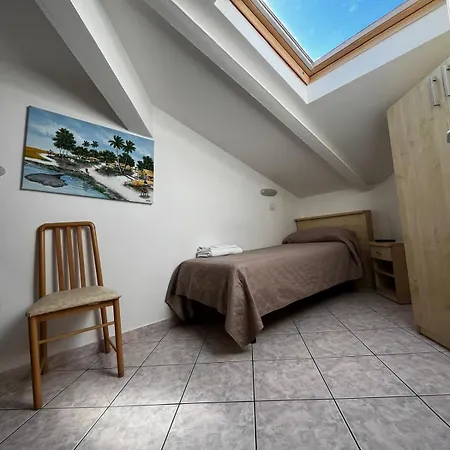 Giove Dipendenza Fiamma 3*