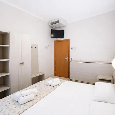 Giove Dipendenza Fiamma 3*