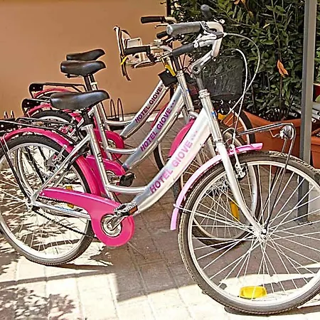 Szálloda Giove Dipendenza Fiamma Cesenatico